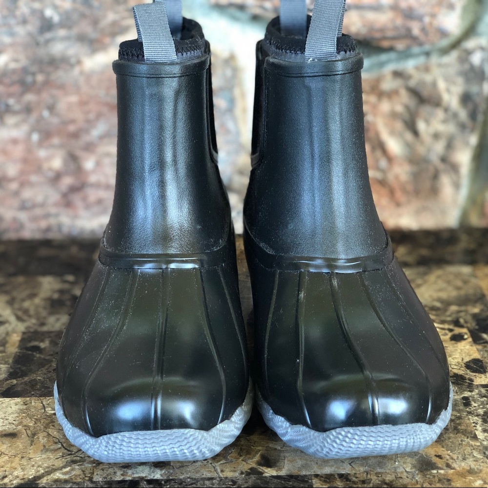 NEW Sperry Women's Saltwater Chelsea Duck Boot - Picture 2 of 8
